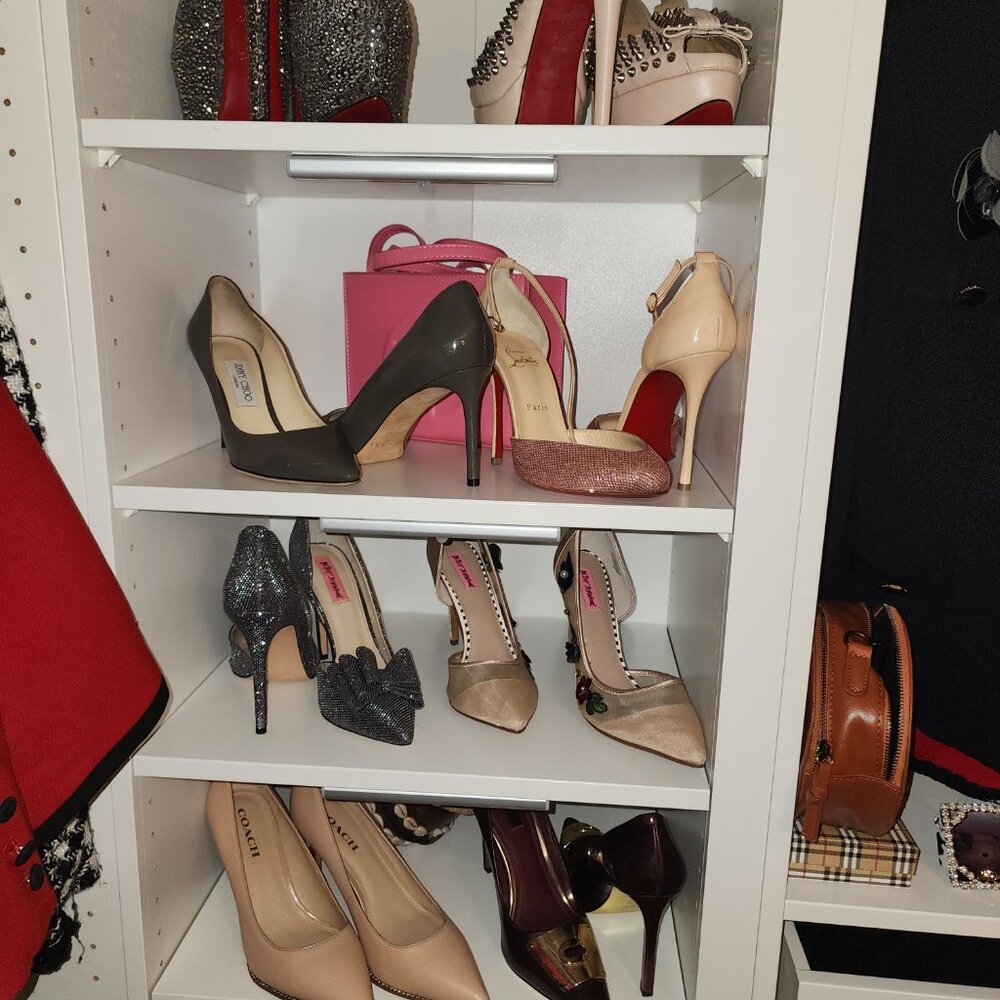 Brand New - COACH Waverly Beadchain Pumps - Nude with Gold Studs - Picture 7 of 7